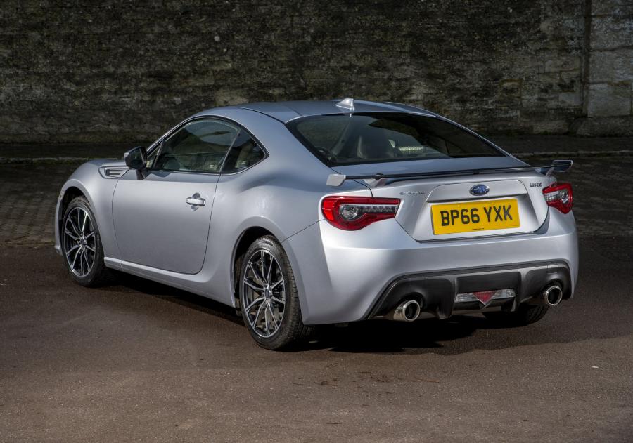  Subaru BRZ 2016 года  (UK) (фото 25 из 40)